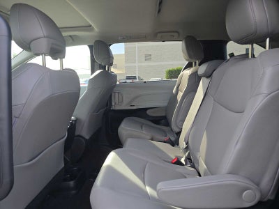 2025 Toyota Sienna XLE