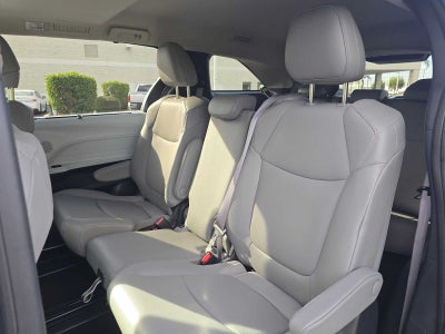 2025 Toyota Sienna XLE