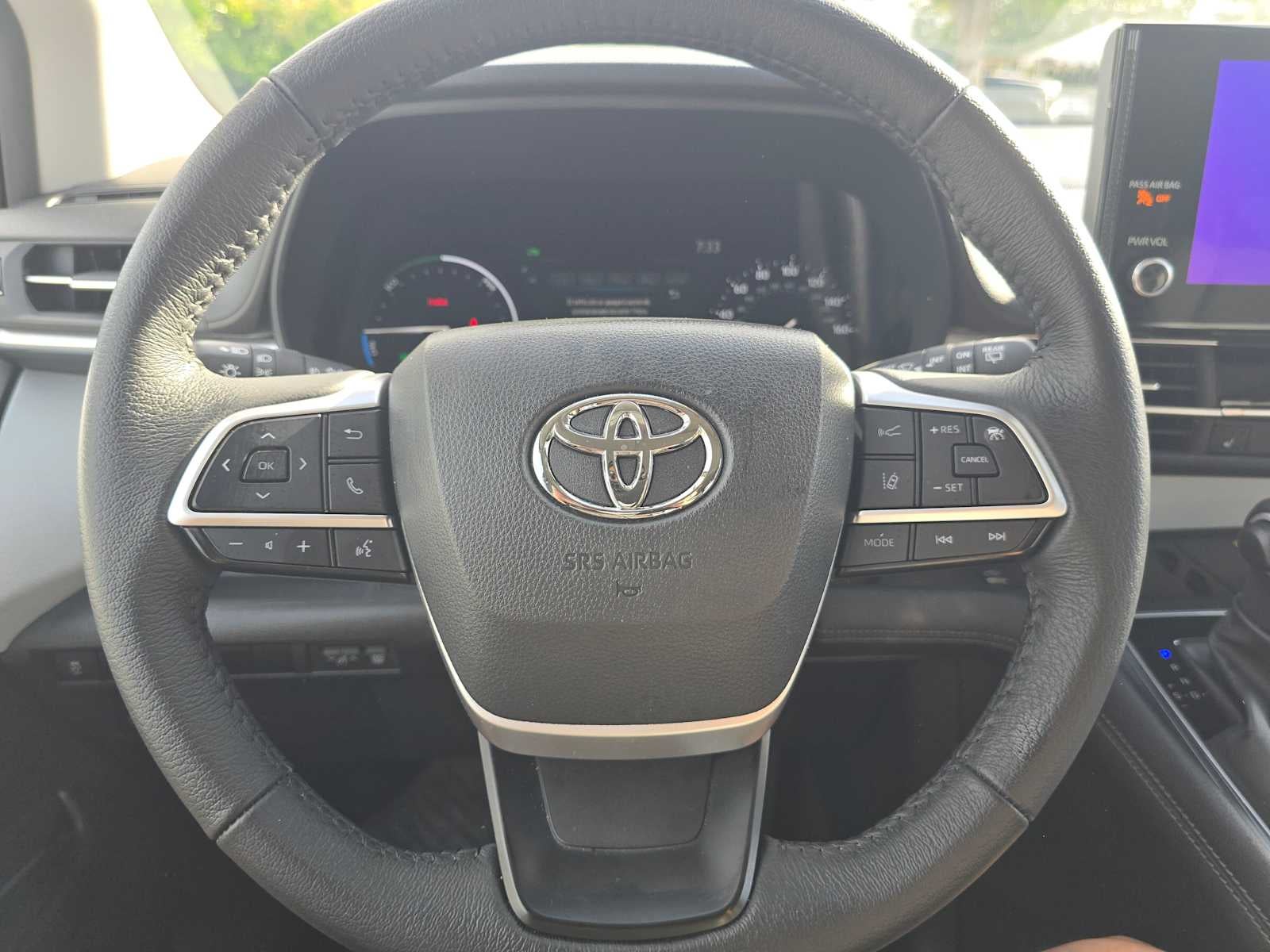 2025 Toyota Sienna XLE