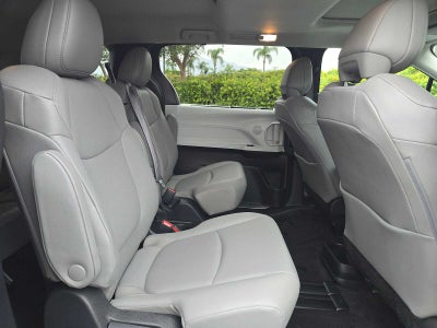 2025 Toyota Sienna XLE