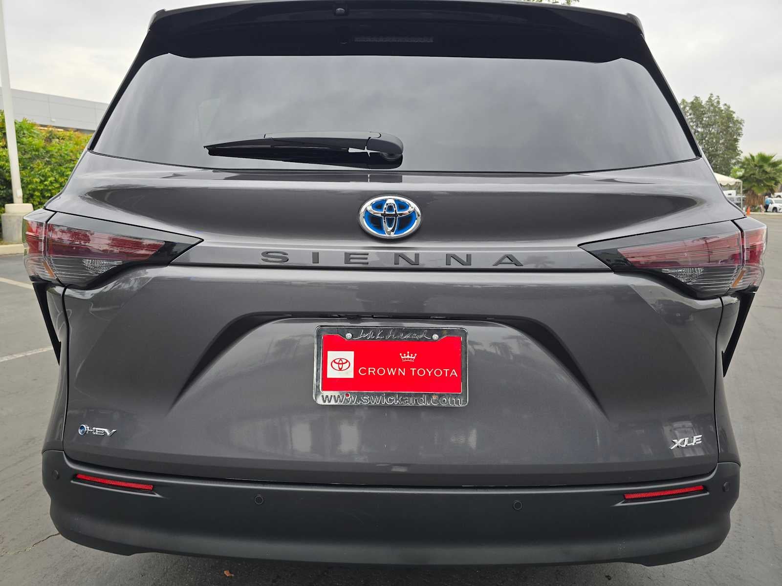 2025 Toyota Sienna XLE