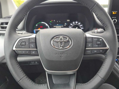 2025 Toyota Sienna XLE