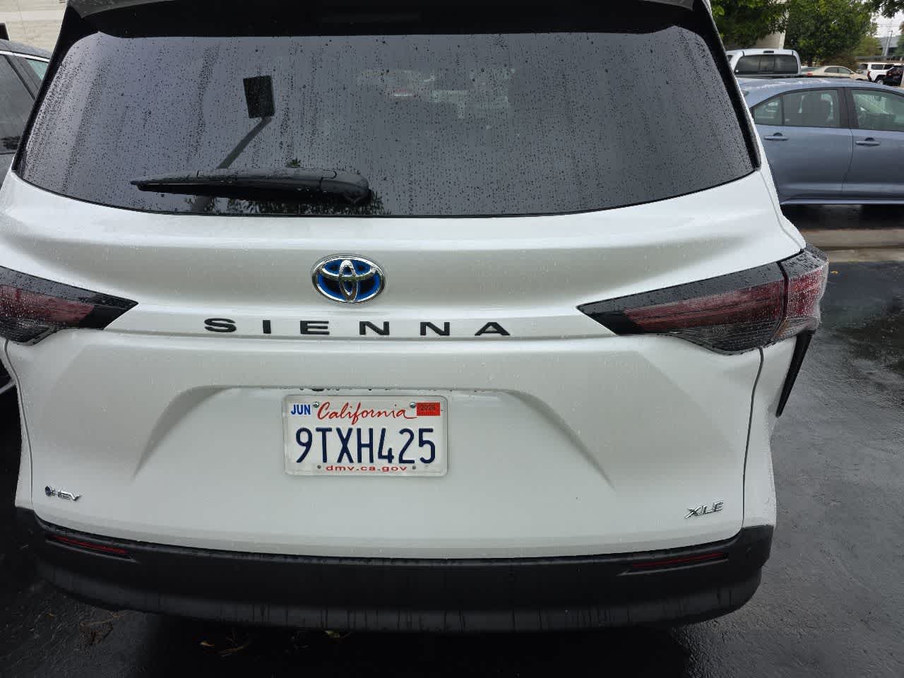 2025 Toyota Sienna XLE