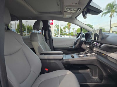 2025 Toyota Sienna XLE