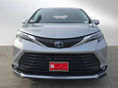 2025 Toyota Sienna XLE