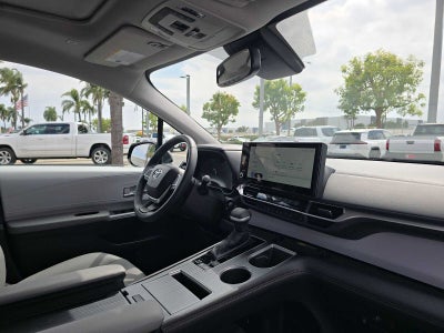 2026 Toyota Sienna XLE