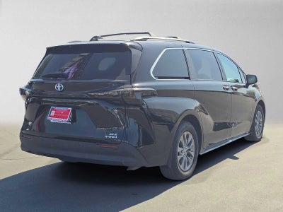 2023 Toyota Sienna XLE