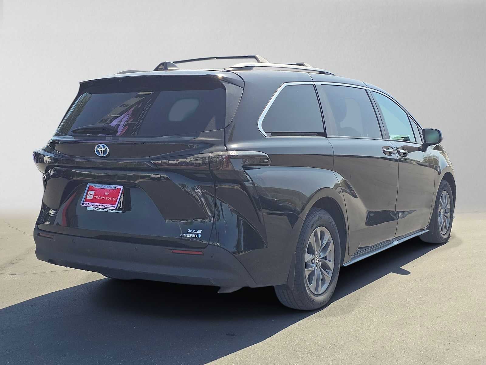 2023 Toyota Sienna XLE