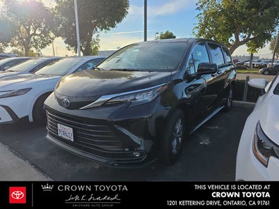 2025 Toyota Sienna XLE