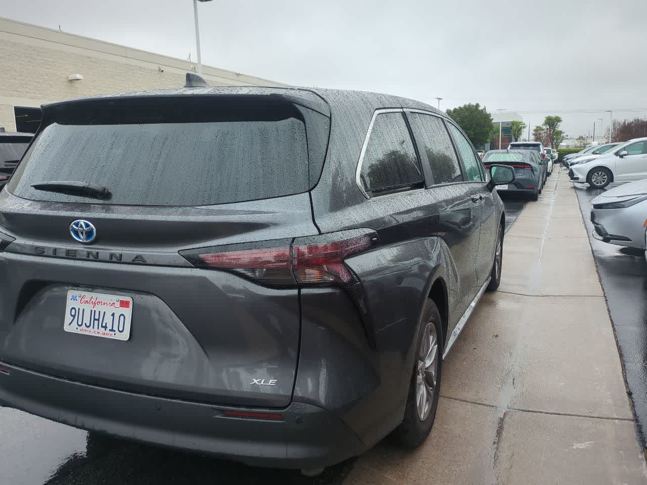2025 Toyota Sienna XLE