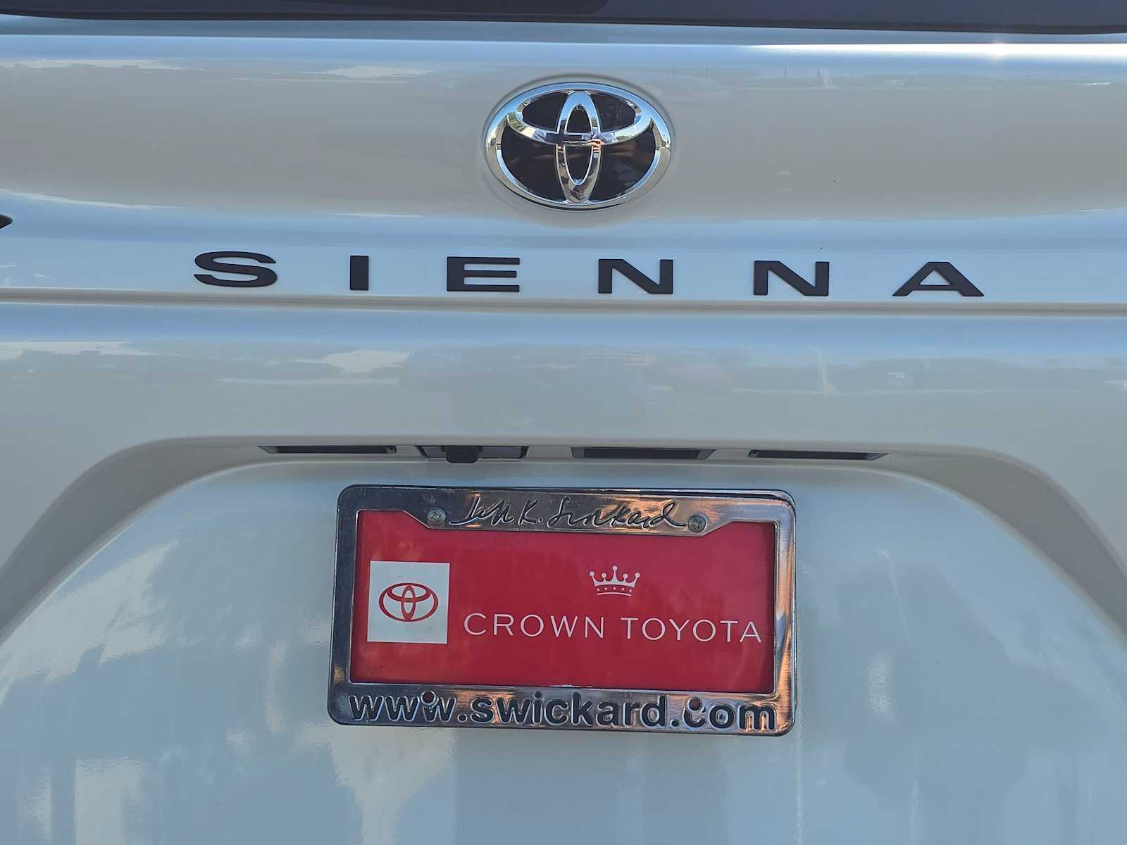 2026 Toyota Sienna XLE
