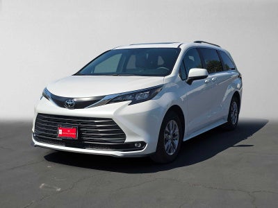2026 Toyota Sienna XLE