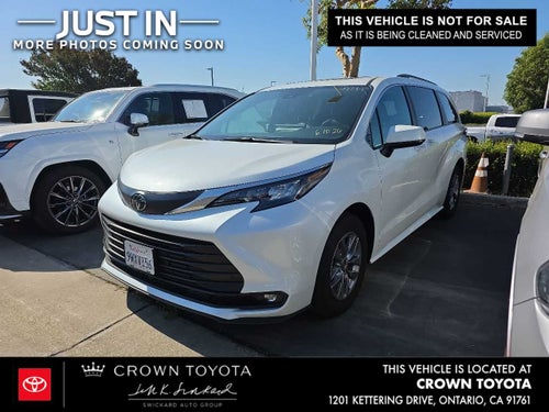 2026 Toyota Sienna XLE