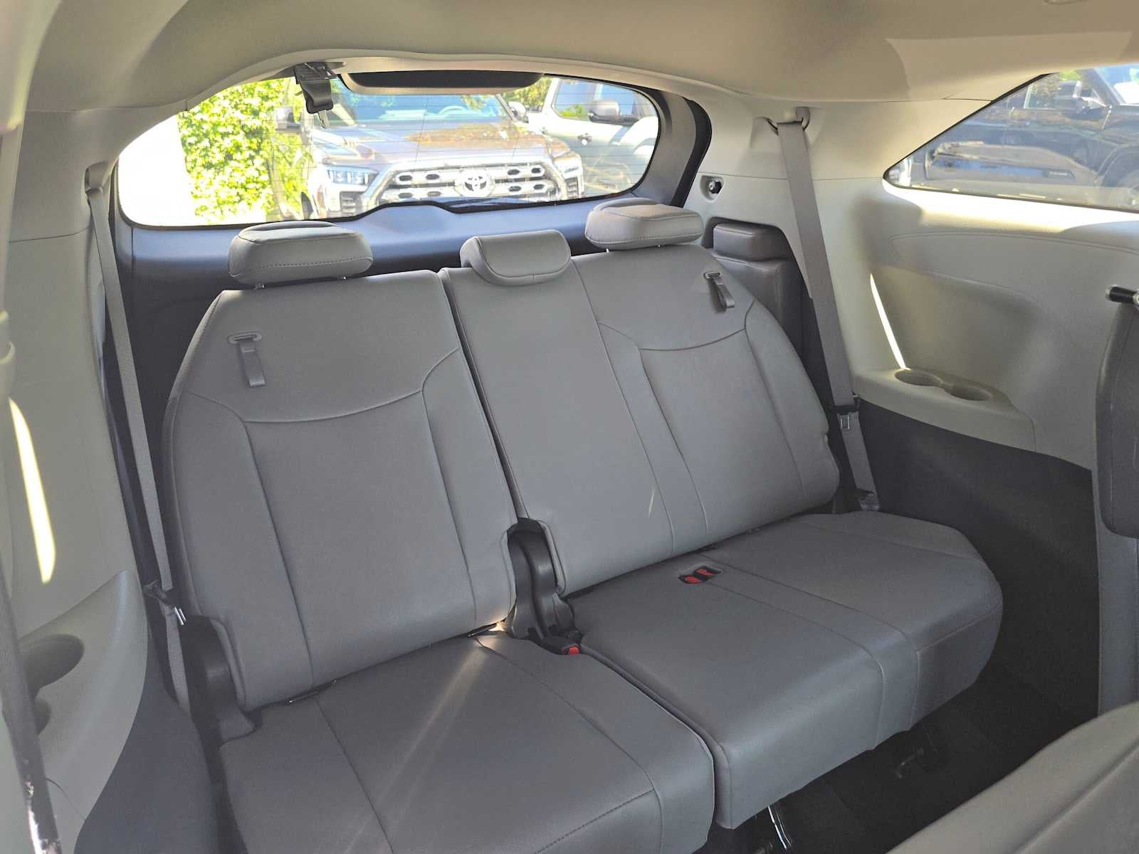 2023 Toyota Sienna XLE