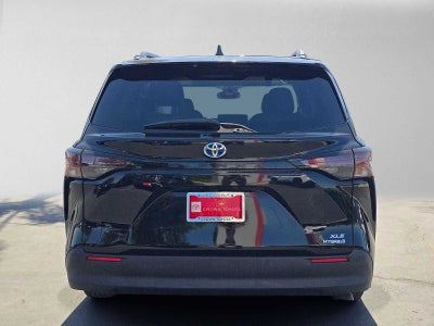 2023 Toyota Sienna XLE