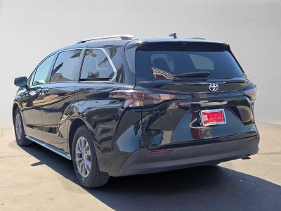 2023 Toyota Sienna XLE