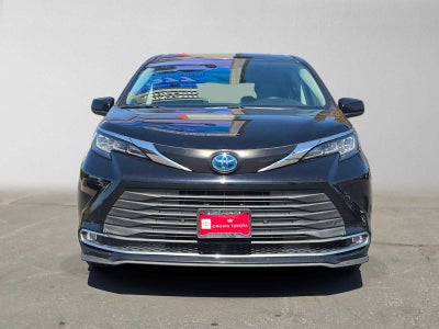 2023 Toyota Sienna XLE