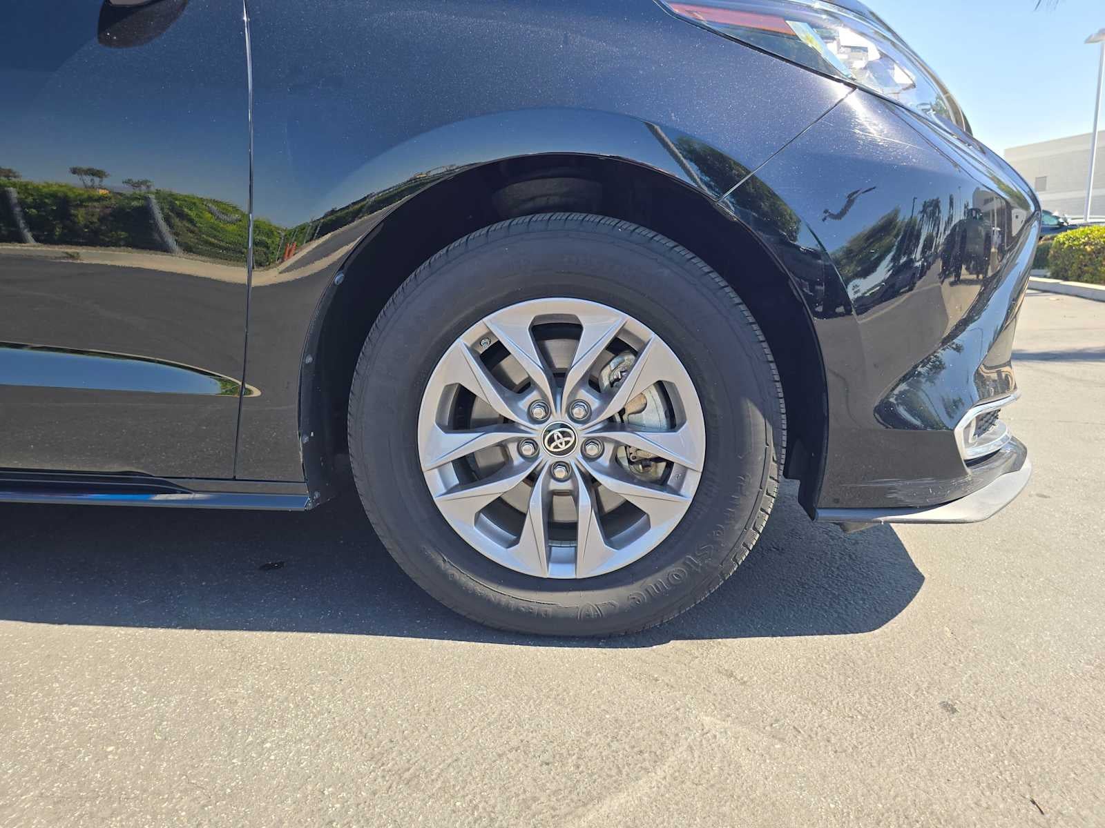 2023 Toyota Sienna XLE