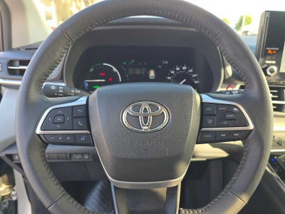 2025 Toyota Sienna XLE