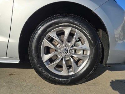 2025 Toyota Sienna XLE