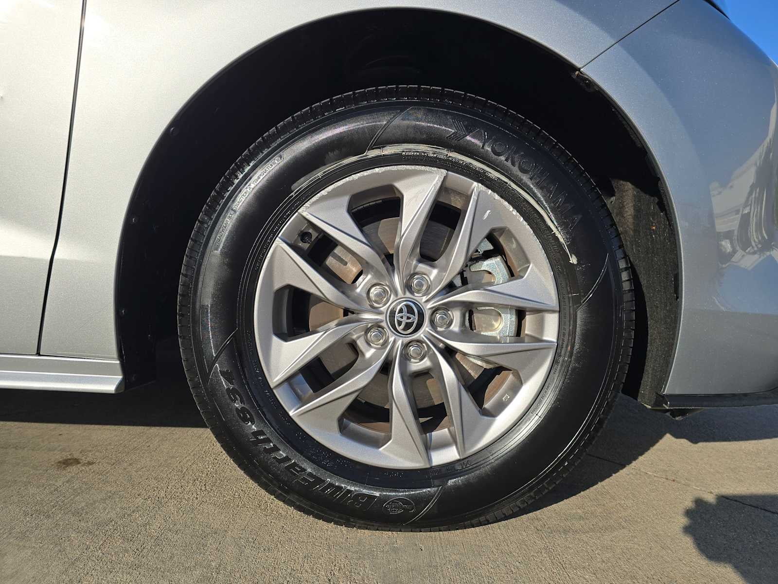 2025 Toyota Sienna XLE