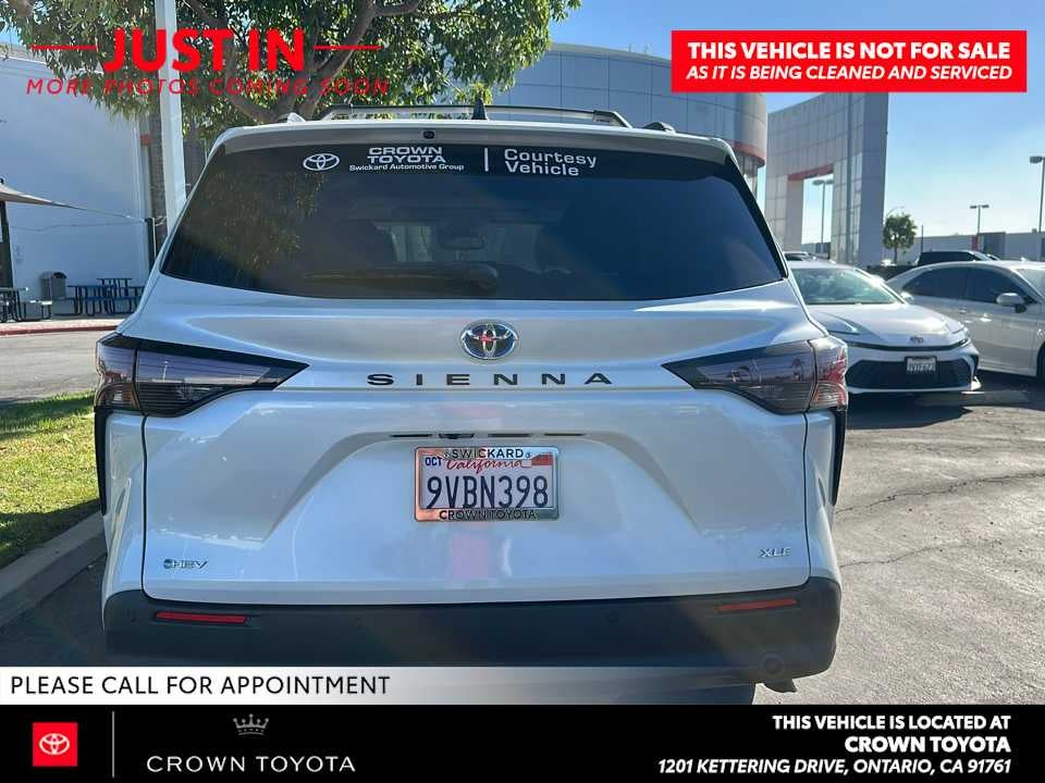 2025 Toyota Sienna XLE