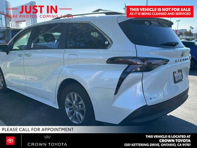 2025 Toyota Sienna XLE