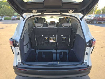2023 Toyota Sienna XLE