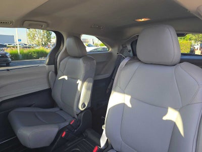 2023 Toyota Sienna XLE