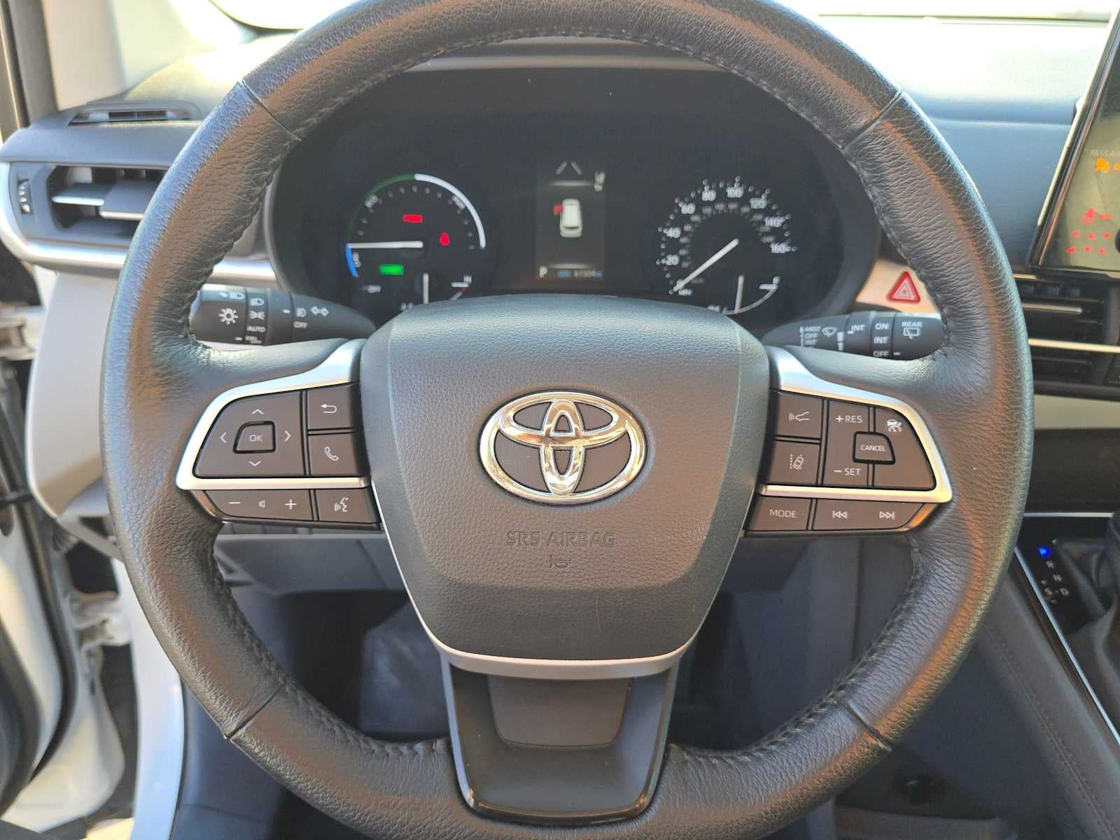 2023 Toyota Sienna XLE