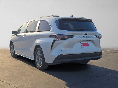 2023 Toyota Sienna XLE