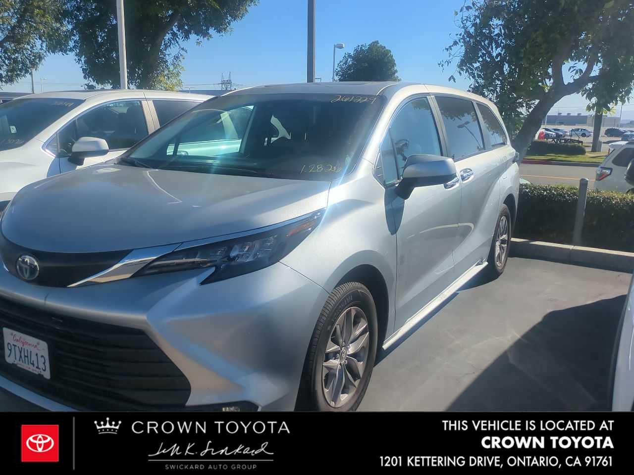 2025 Toyota Sienna XLE