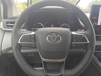 2025 Toyota Sienna XLE