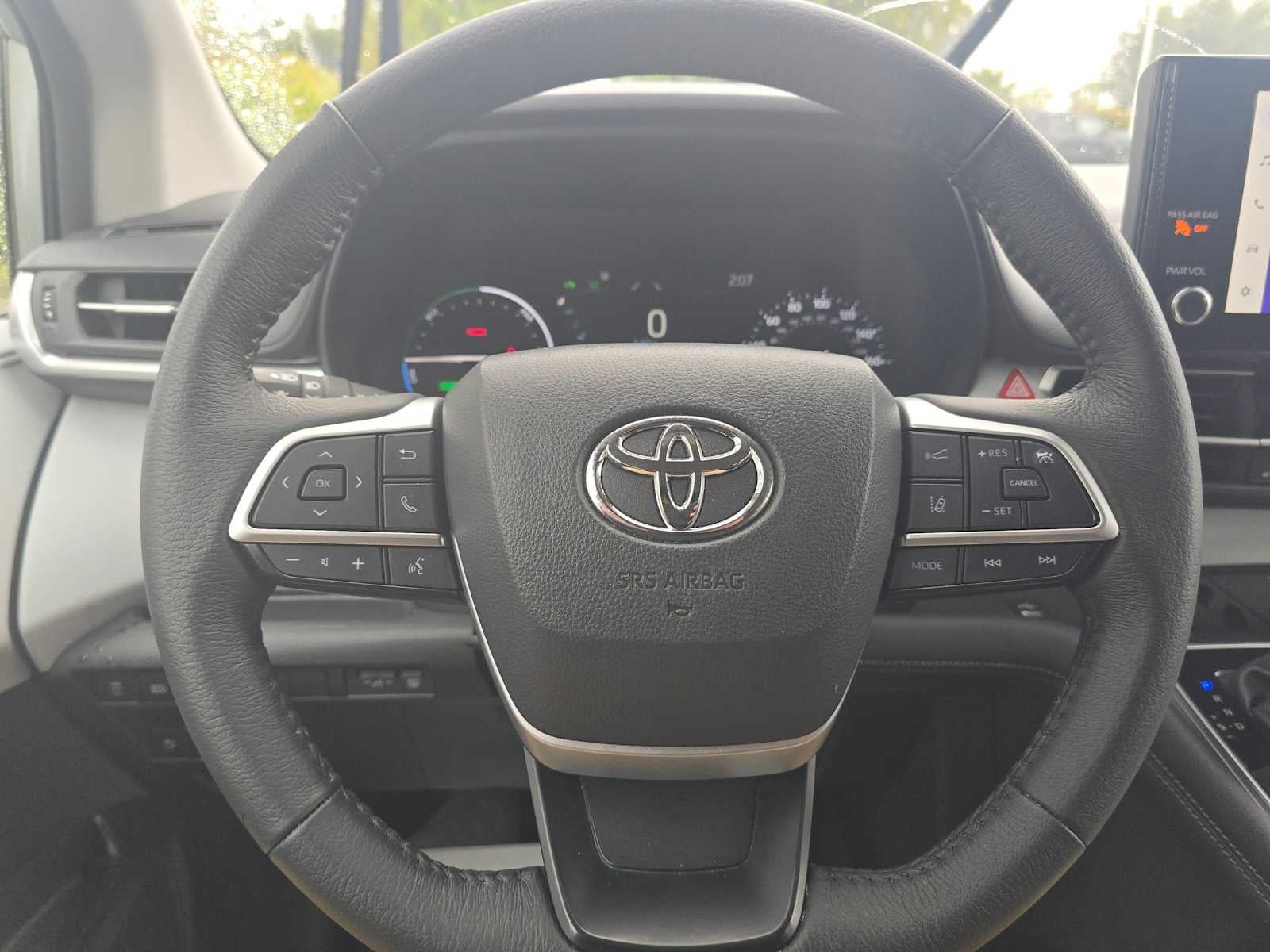 2025 Toyota Sienna XLE