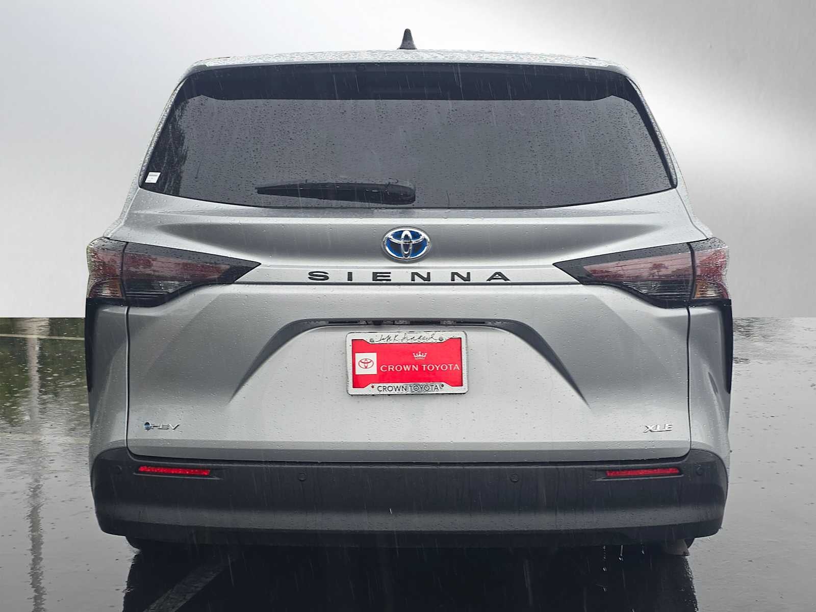 2025 Toyota Sienna XLE