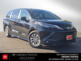 2025 Toyota Sienna XLE