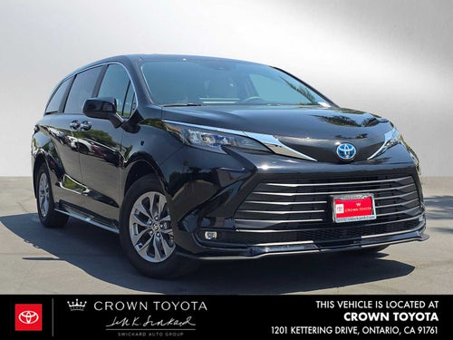 2025 Toyota Sienna XLE
