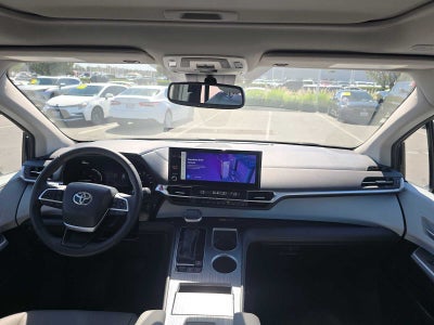 2026 Toyota Sienna XLE