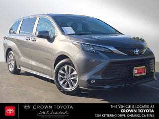 2025 Toyota Sienna XLE