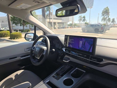 2026 Toyota Sienna XLE