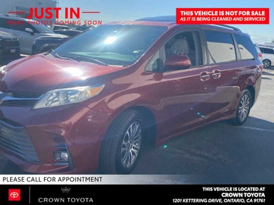 2019 Toyota Sienna XLE