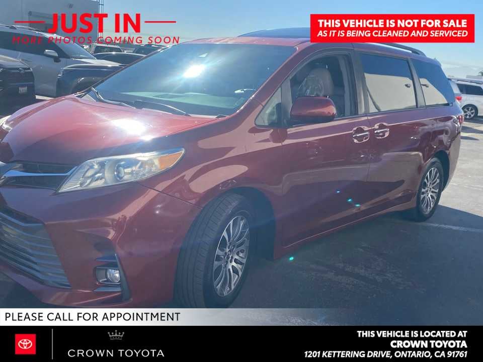 2019 Toyota Sienna XLE