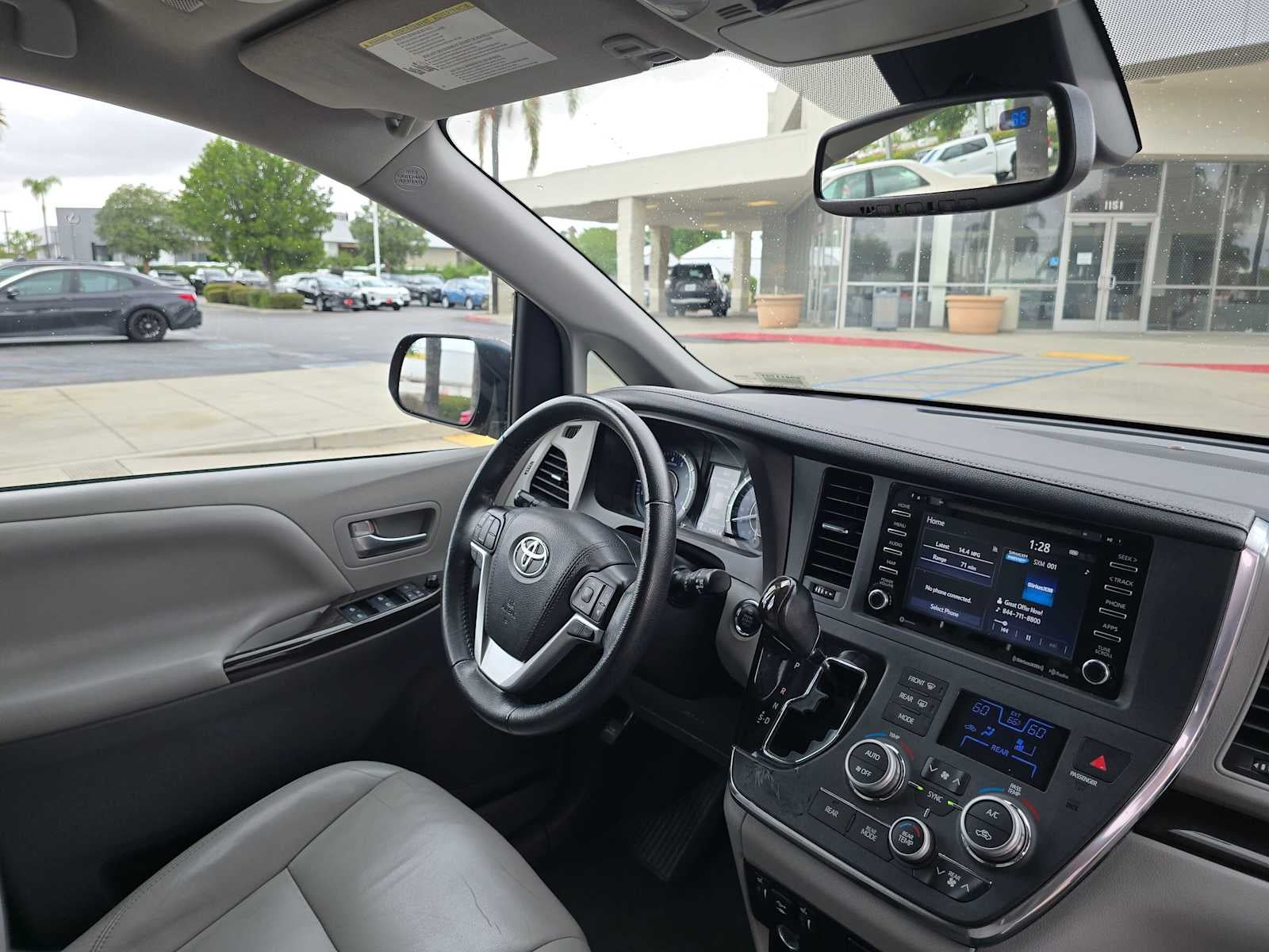 2019 Toyota Sienna XLE