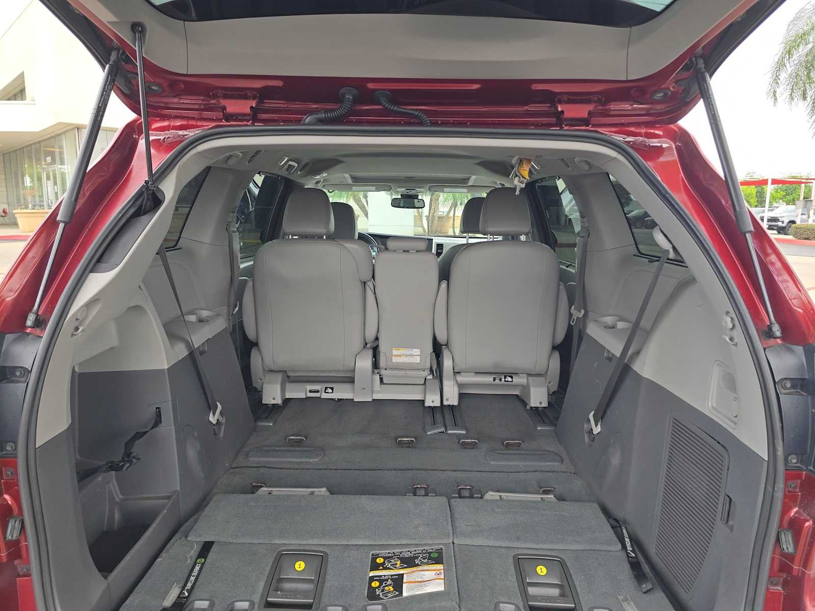 2019 Toyota Sienna XLE