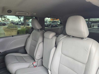 2019 Toyota Sienna XLE