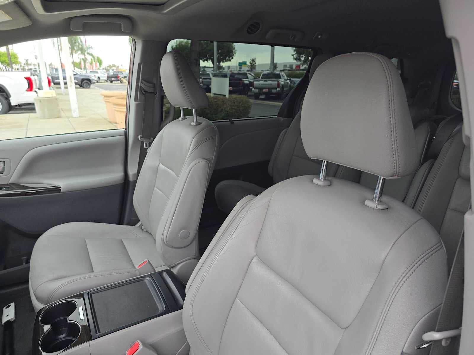 2019 Toyota Sienna XLE