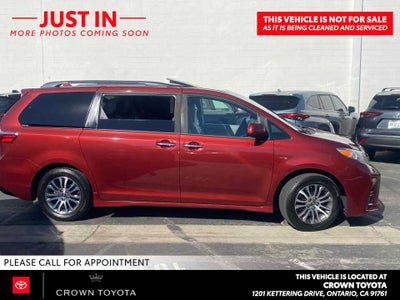 2019 Toyota Sienna XLE