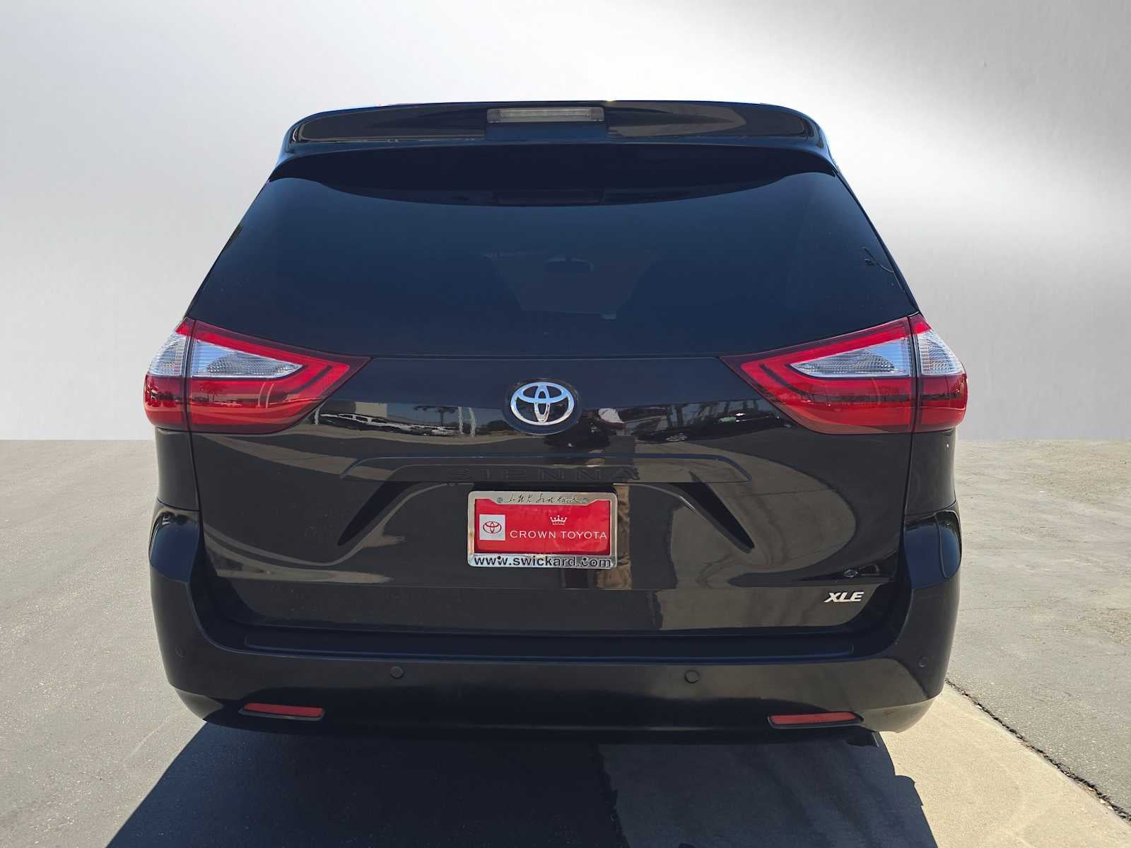 2017 Toyota Sienna XLE