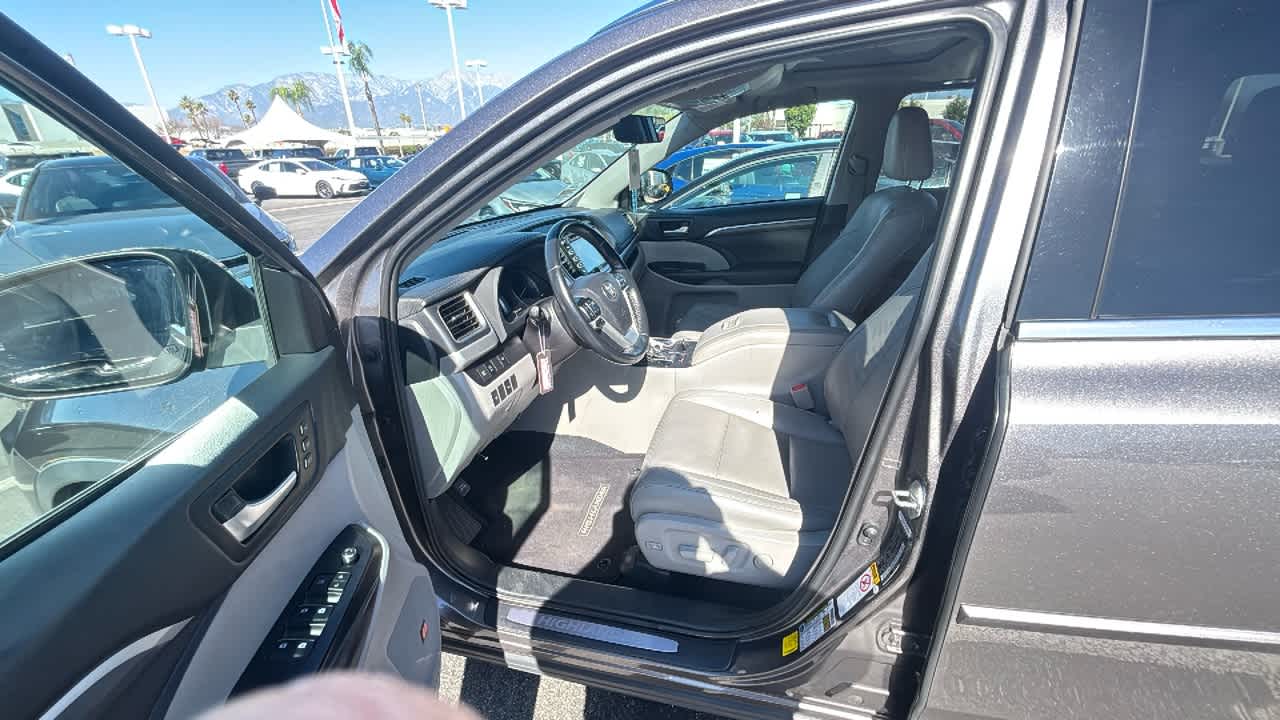 2019 Toyota Highlander Limited