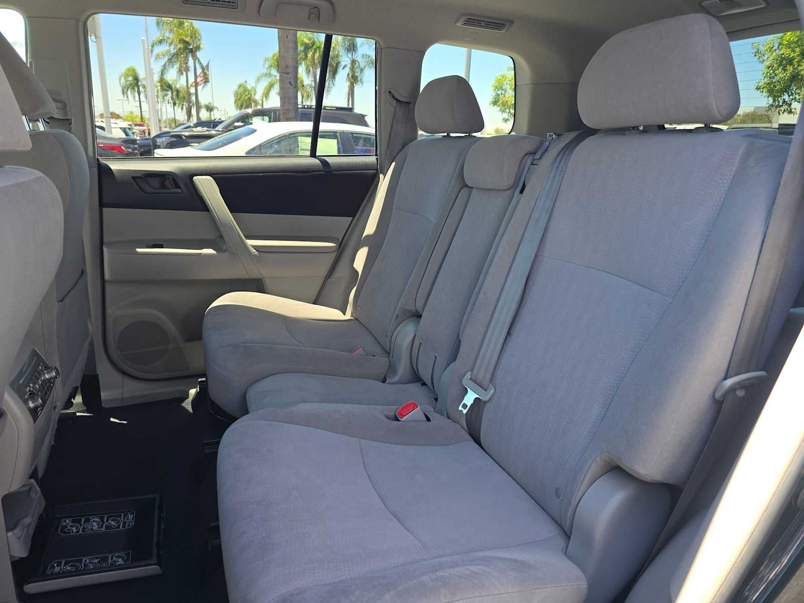 2012 Toyota Highlander Base